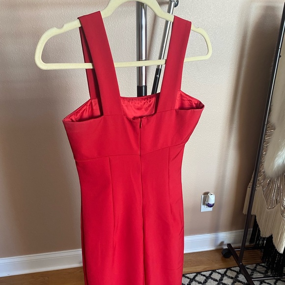 Bardot Square Neck Midi Dress - Picture 8 of 9